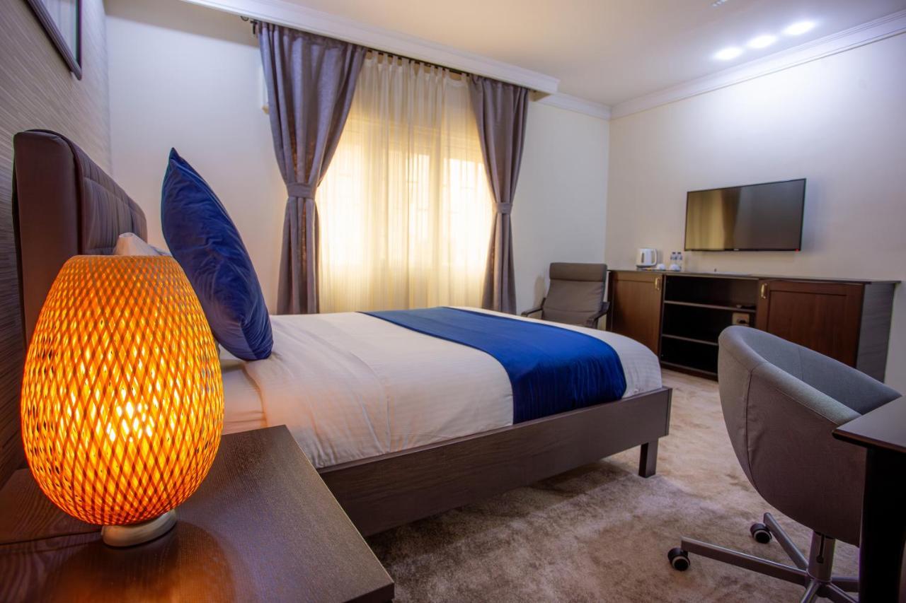 Al Basem Hotel Аман Екстериор снимка